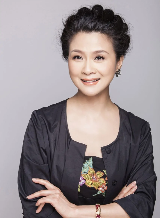 《亲爱的小孩》获赞：四大配角母亲实力很强，年轻时还都是大美人