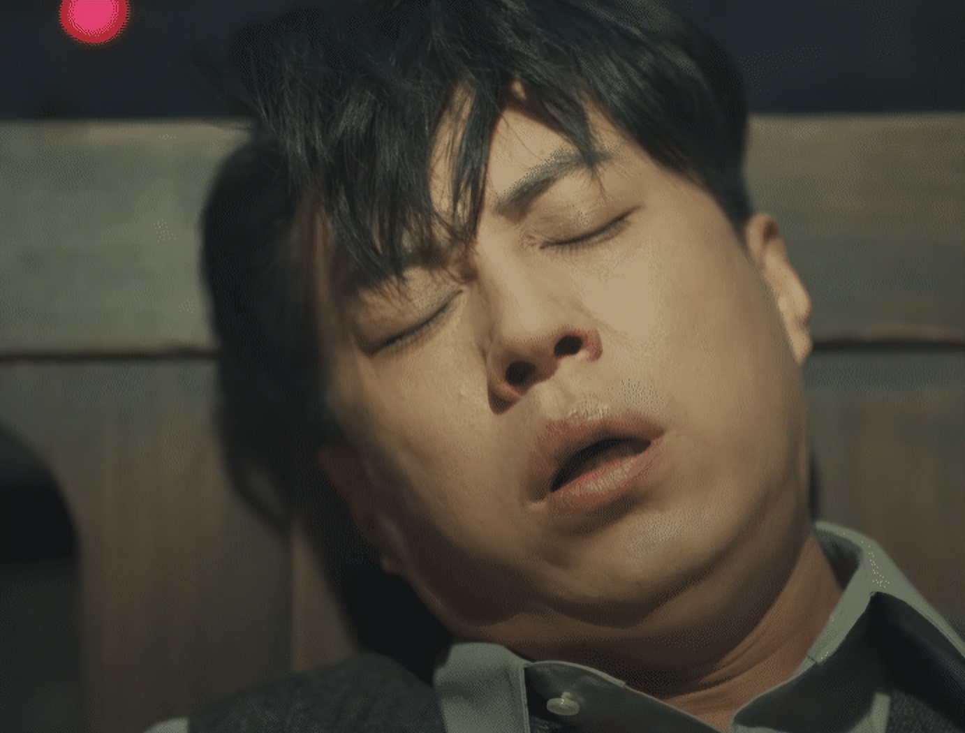 最起码得投入一点吧,和他同龄段的演员张颂文,高鑫,秦昊,刘烨,恐怕