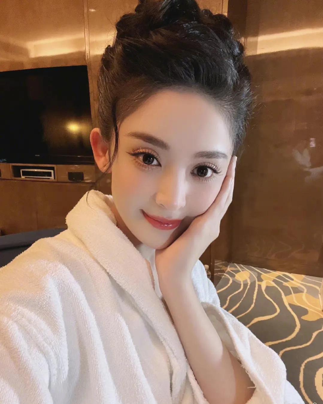 盛世美颜古力娜扎