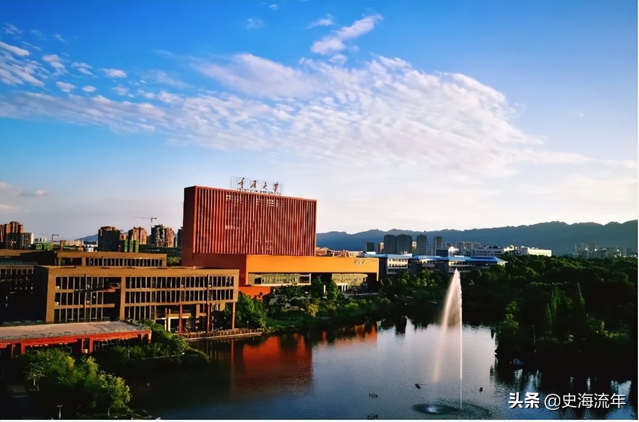 重庆大学占地面积(重庆邮电大学占地面积)