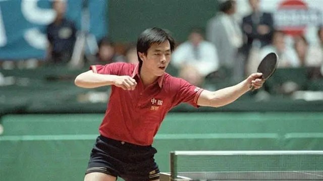 34㎡小户型装修惊艳亮相，国乒情怀与生活美学完美融合