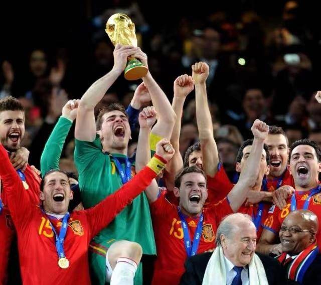2010年世界杯决赛是谁（西班牙“黄金一代”，2010年世界杯冠军今在何处？）-华海博客