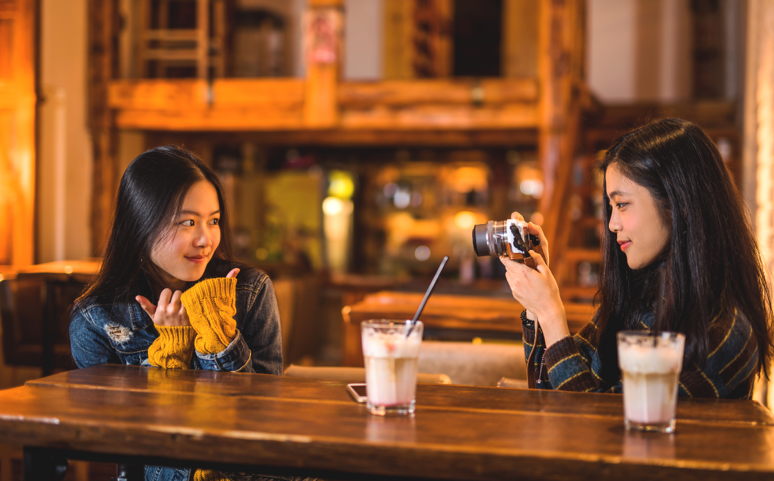 五一约拍火了：99元低价竞争、标题党引流、开班收割