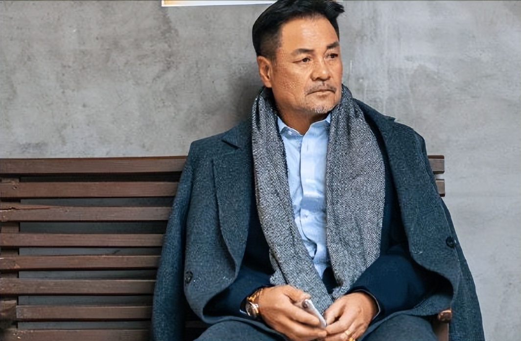 尤勇智:在葛优家睡了三年的沙发,遭许晴抛弃后,8年不敢谈恋爱