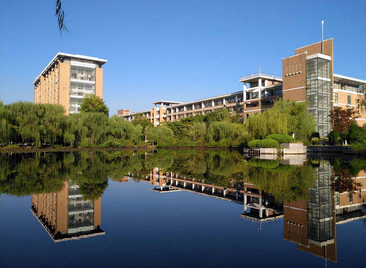 放假通知！2022年浙江高校寒假时长排行，学子：幸福来得太突然了