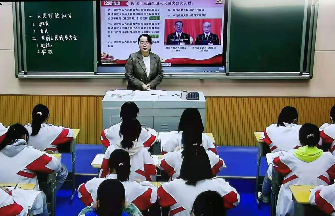 湖南省“王牌”高中，位于普通县城，今年13人考上清华北大