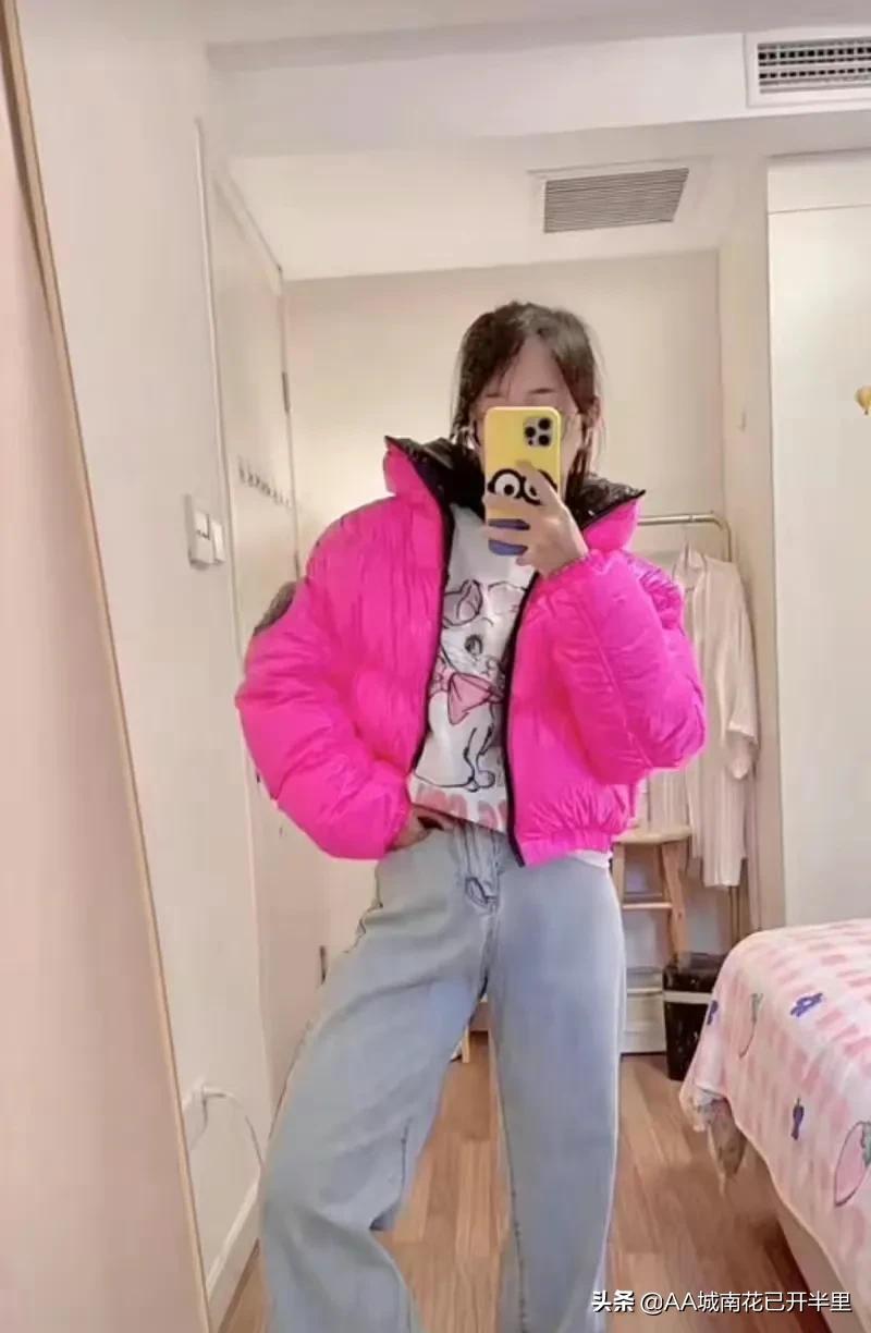留学女孩月薪一萬五在北京做住家保姆，网友：父母就不该送她留学