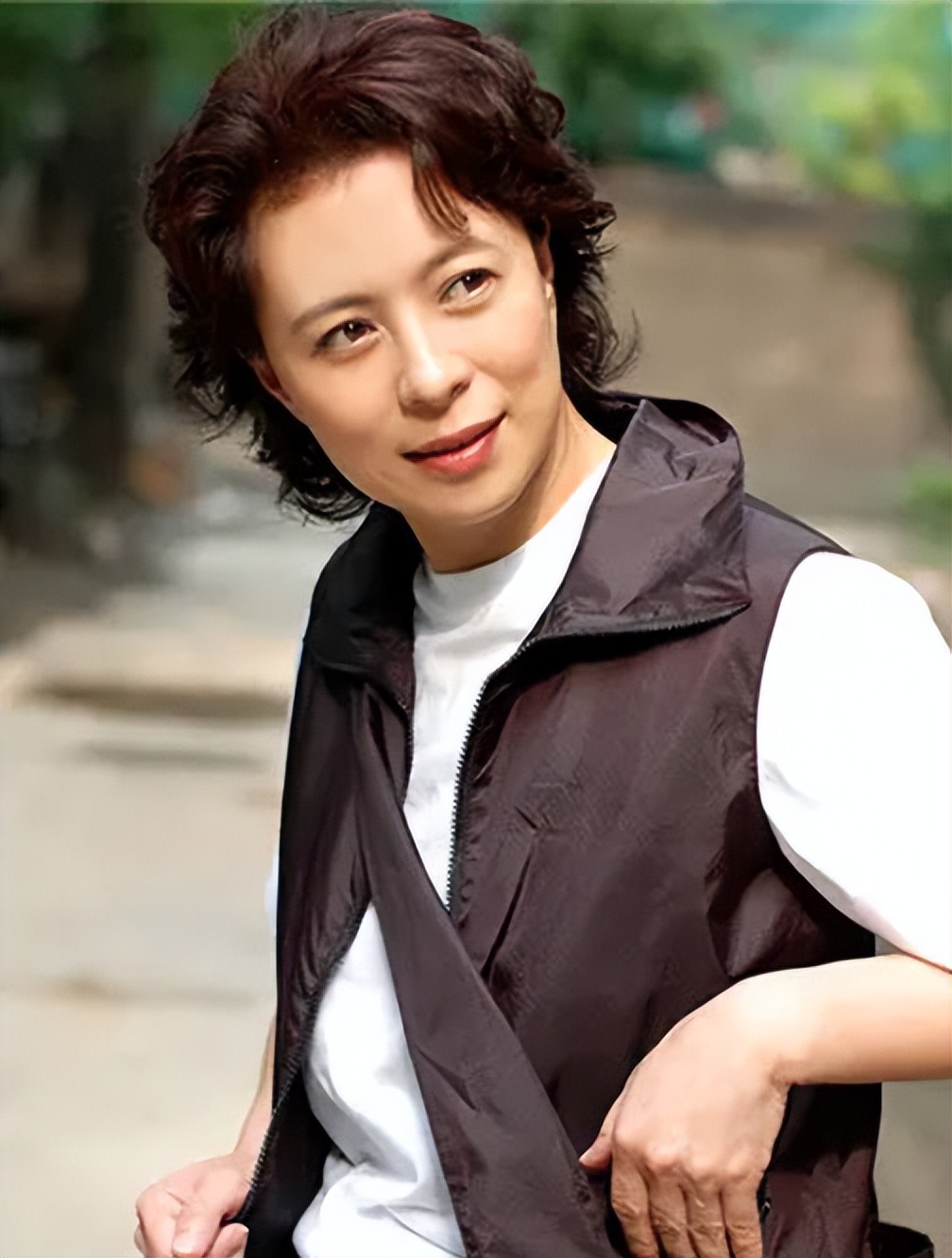 刘佳：演《黑三角》成名，荧屏上的坚强母亲，生活中的贤妻良母
