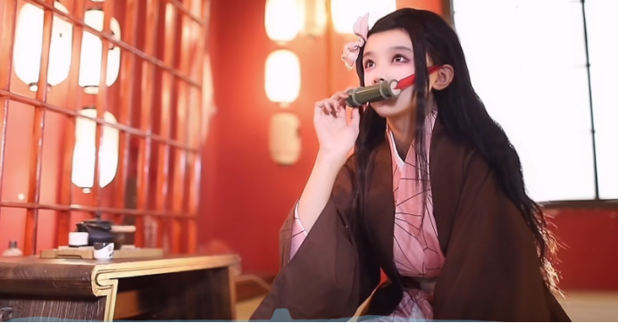 身高1米8的第一古风纯欲萝莉九龄 称其萝莉合适吗？-哪边嗨
