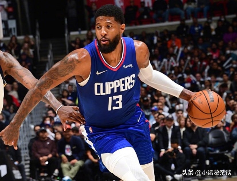 微微一笑很倾城篮球戏（落后25分，泰伦卢微微一笑！乔治复出单节25分，CCTV5真会选比赛）