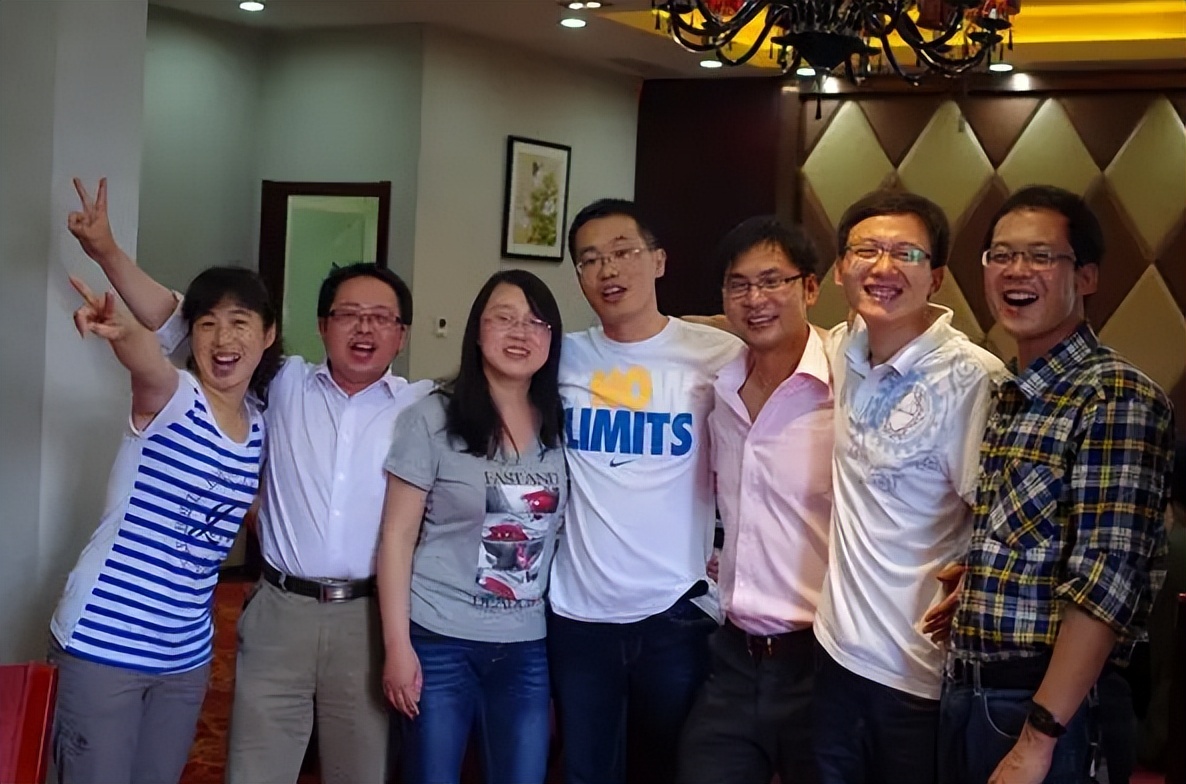 同学聚会后发现，名企和编制差的不只是工资，还有生活模式的不同