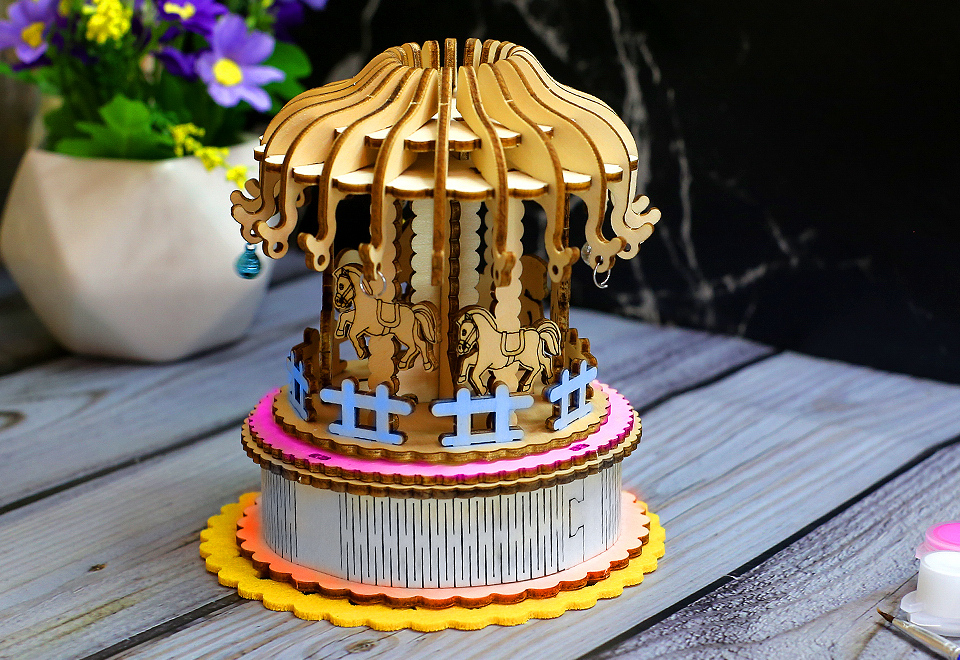 亲子互动，乐趣满满，当当狸旋转木马八音盒