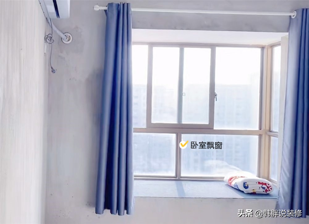 95后小夫妻，为了省钱直接住毛坯房，“家徒四壁”反而更温馨舒适