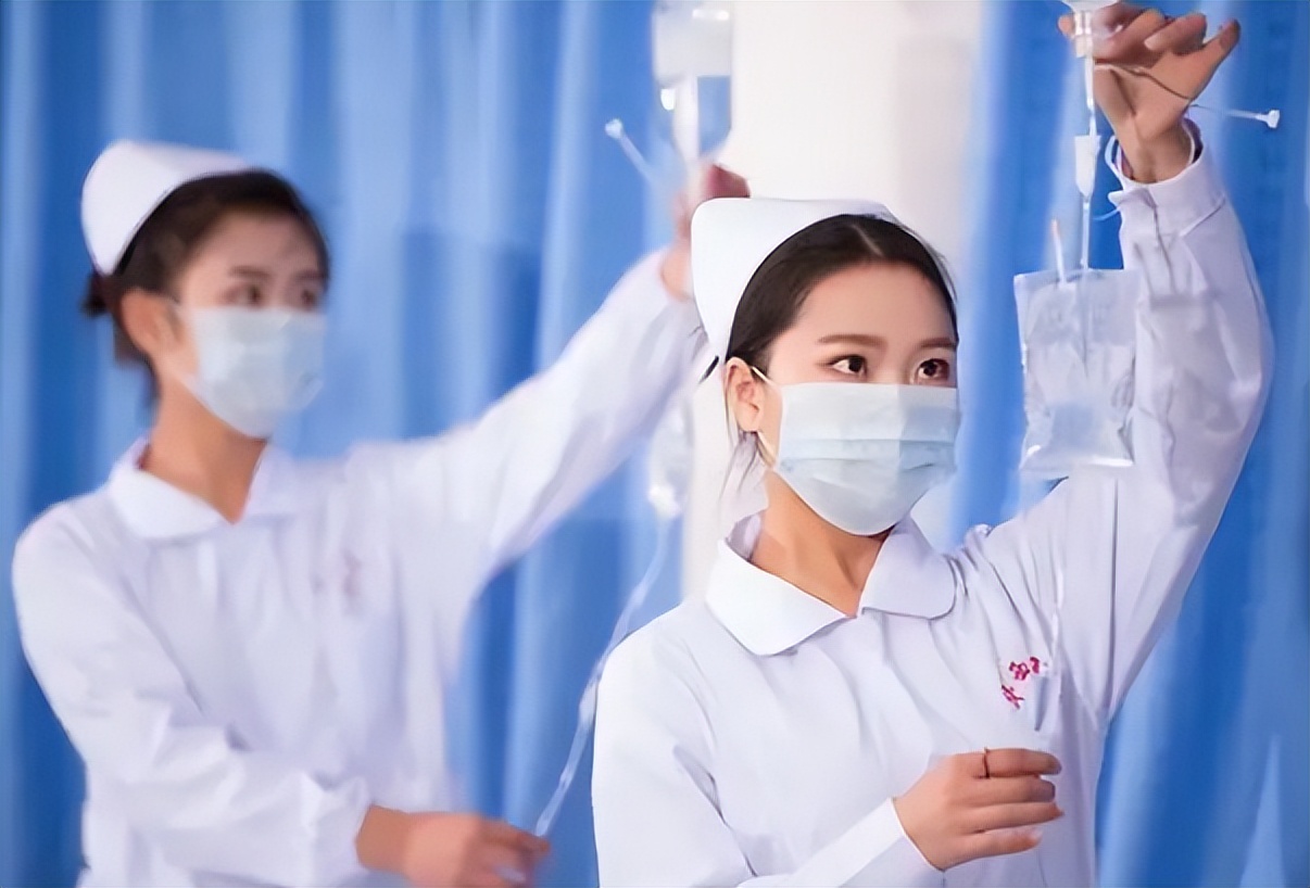 医学类专业发展前景排名，临床医学竟跌出前三，榜首热度持续攀升