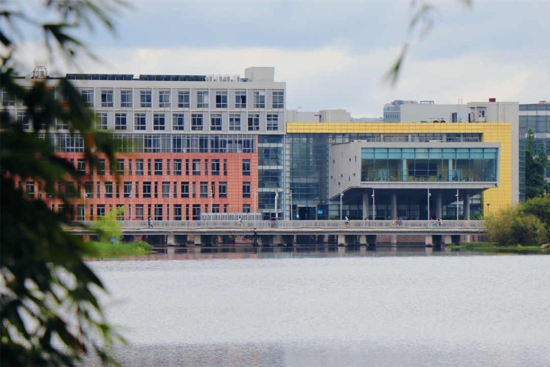 与时代同行，聚有志之士！四川大学：风雨百廿，与你共赴“一流”！
