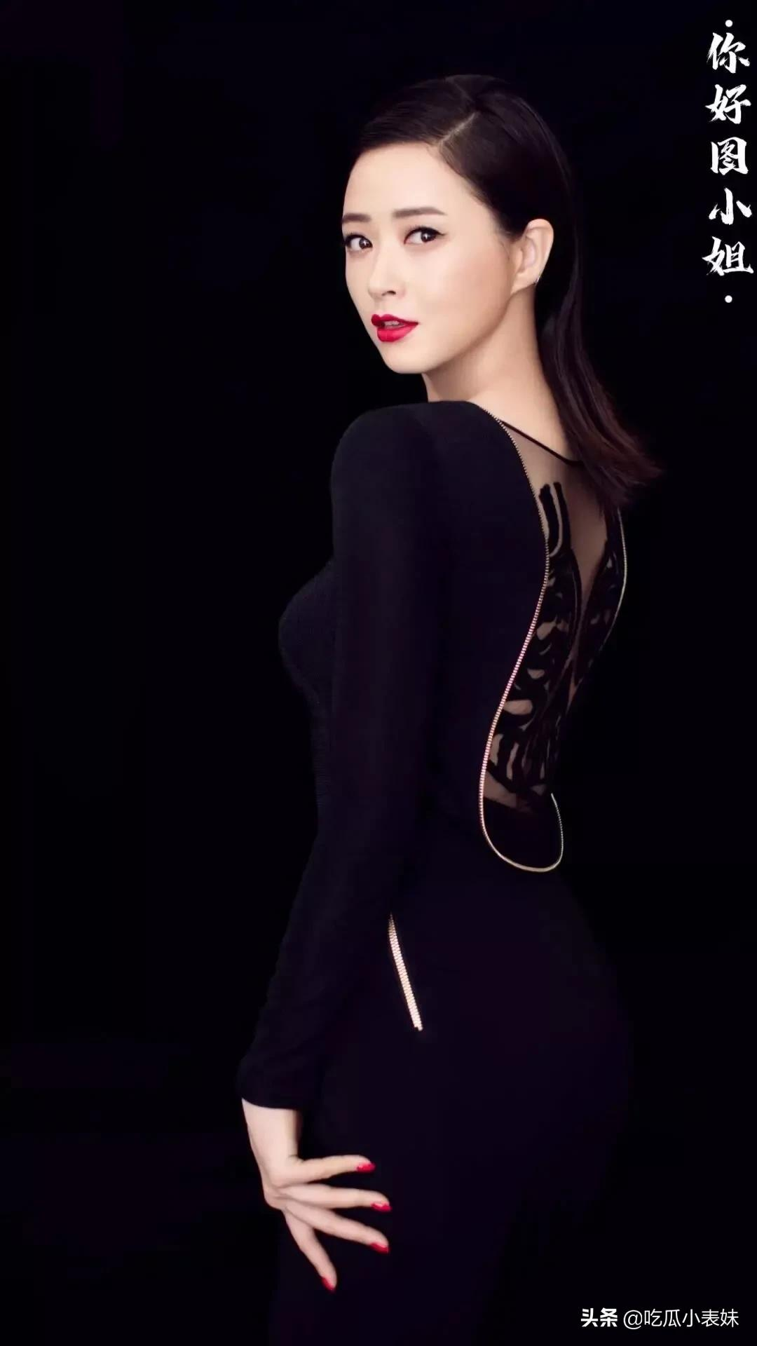 蒋欣，成熟之美，很有气质