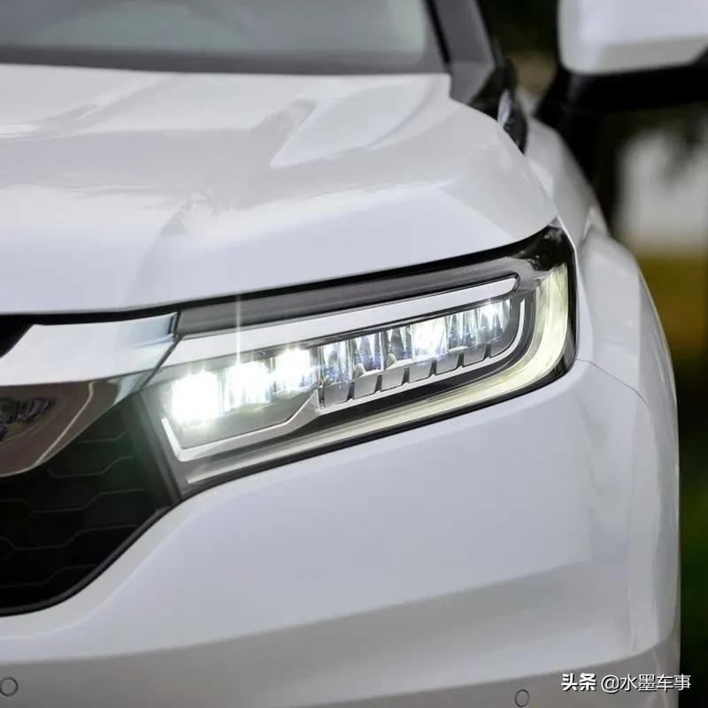 汽車氙氣大燈與LED大燈哪個好？