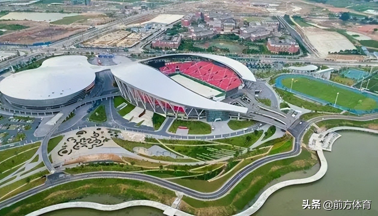 足球黄河万里长什么样（山东泰山黄河专业足球场规划公布 细数中国近年来兴建的专业足球场）