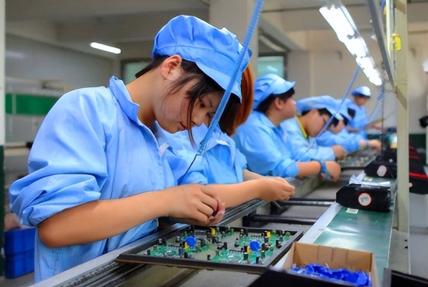 毕业即失业的无奈，当下的大学生，正在一步步躺平