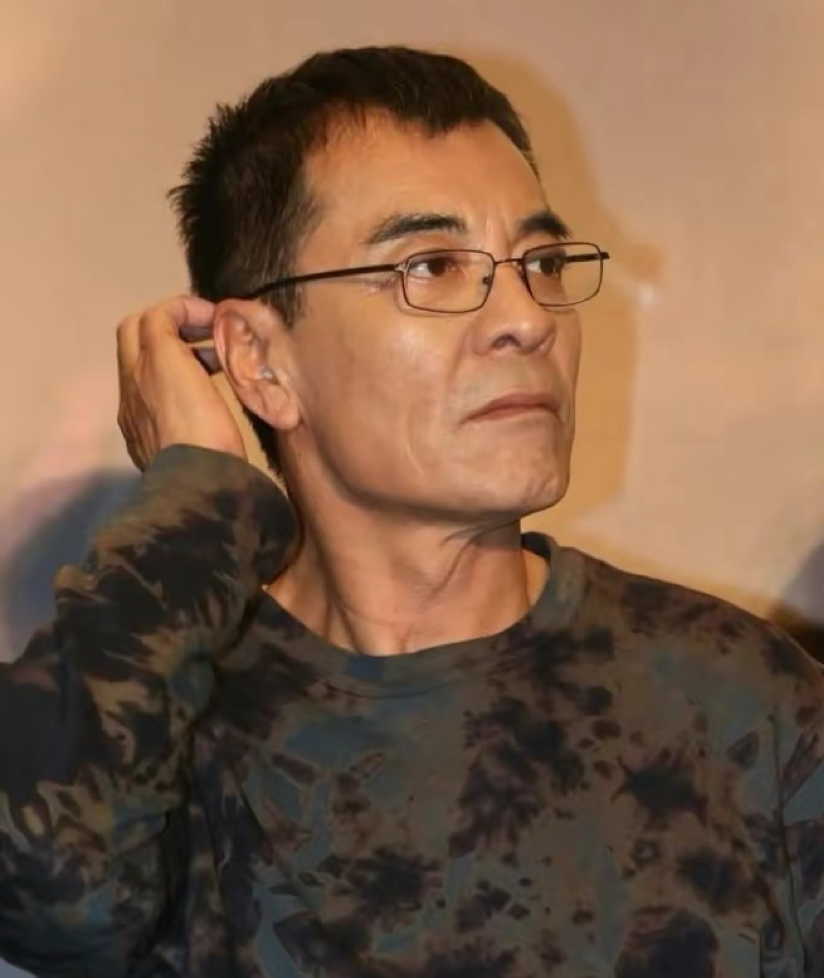 演员刘威：51岁老来得子，64岁还在拼命工作，儿子还小不敢老去