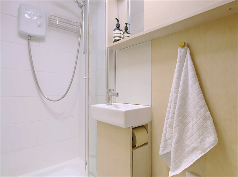 60岁老夫妻心态积极，买下13㎡“老破小”蜗居，改造成超舒适小家