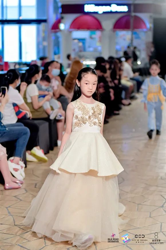 以美育人：模王驾到365SHOW助力全民美育普及