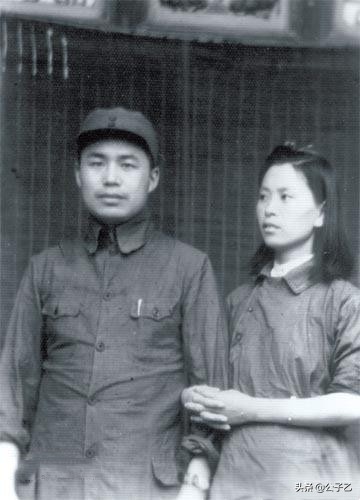 王近山“出轨”在前，为何至死不肯原谅前妻？女儿：我能理解父亲