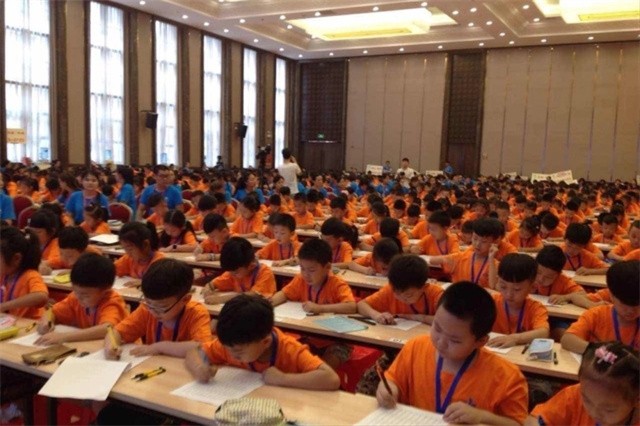 当年，那个被特招入伍，学费由国家承担的8岁特种兵，后来怎样了