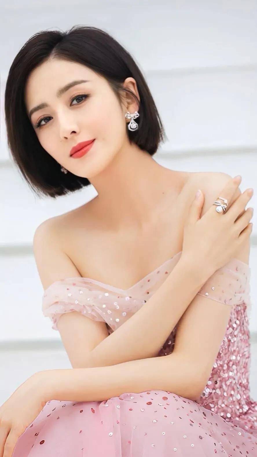 佟丽娅性感写真,人间尤物