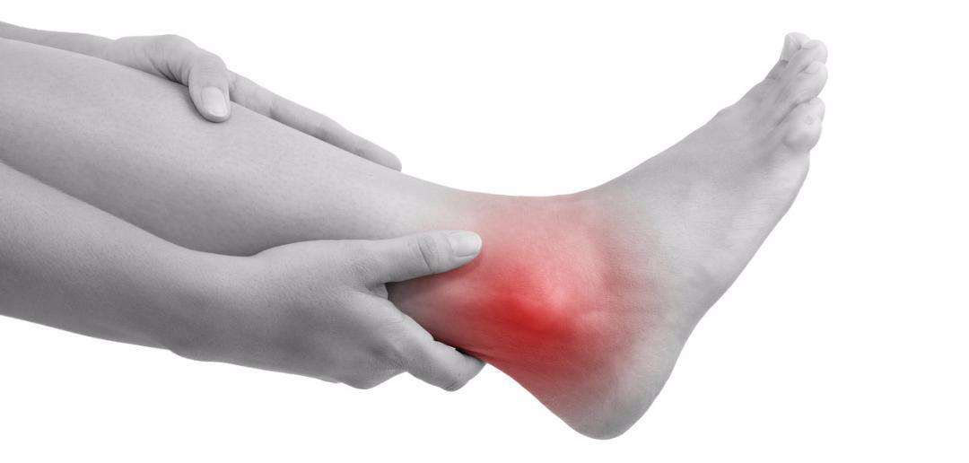 篮球鞋气垫破了能修么（脚踝扭伤：崴脚后应该如何处理？运动员们是如何恢复的？）