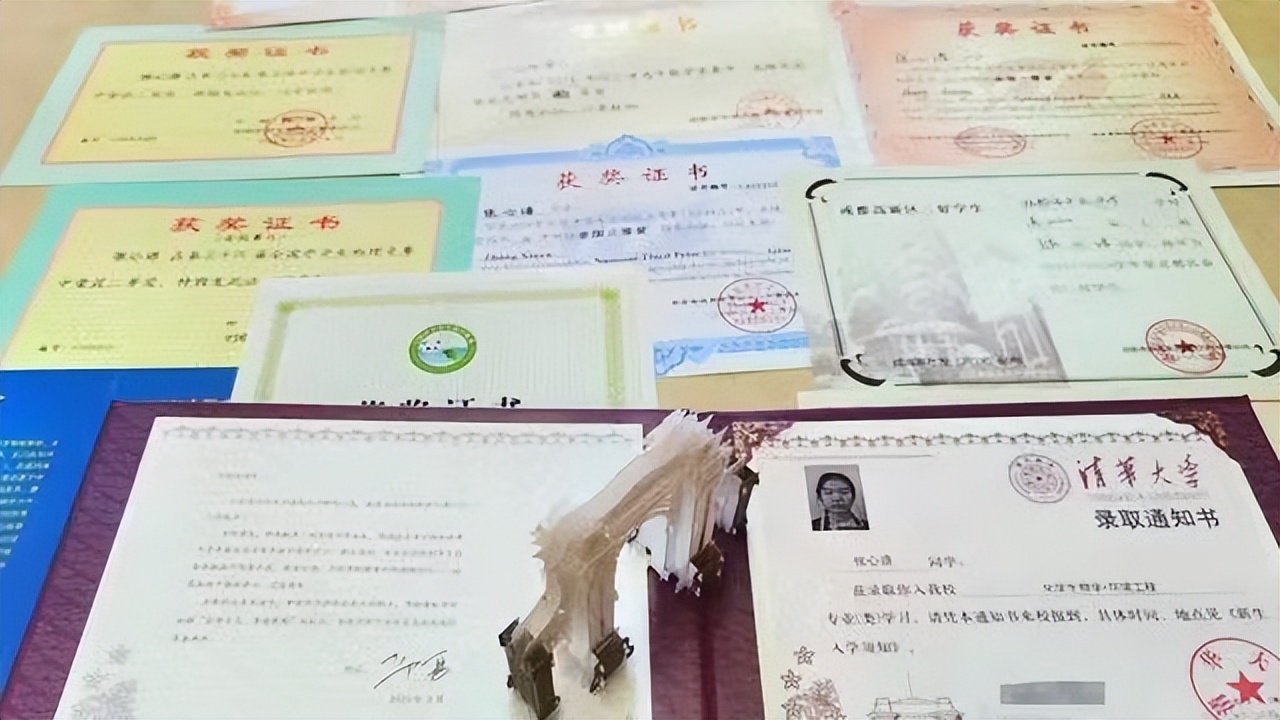 四川“寒门女孩”张心语，高考693分上清华：母亲蹬三轮供她上学