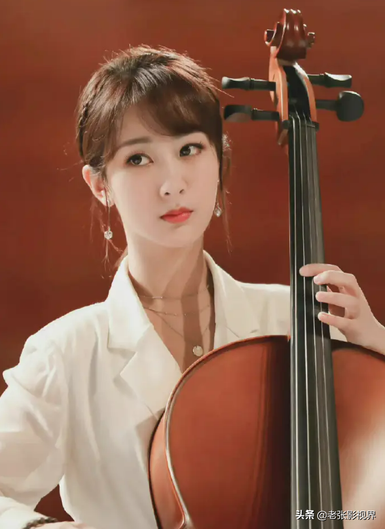 杨紫赢面最大！金鹰女神评选拉开帷幕