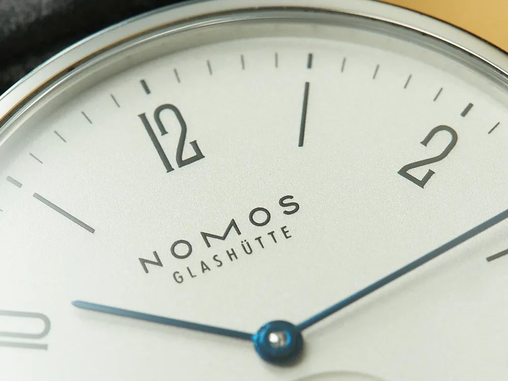 1万多逃不过的选择！这块表的设计就突出一个极简美