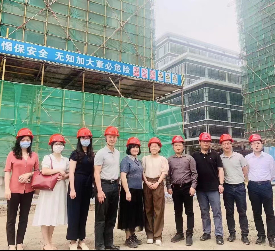 东莞市委外办到江夏国际数码研发生产基地调研