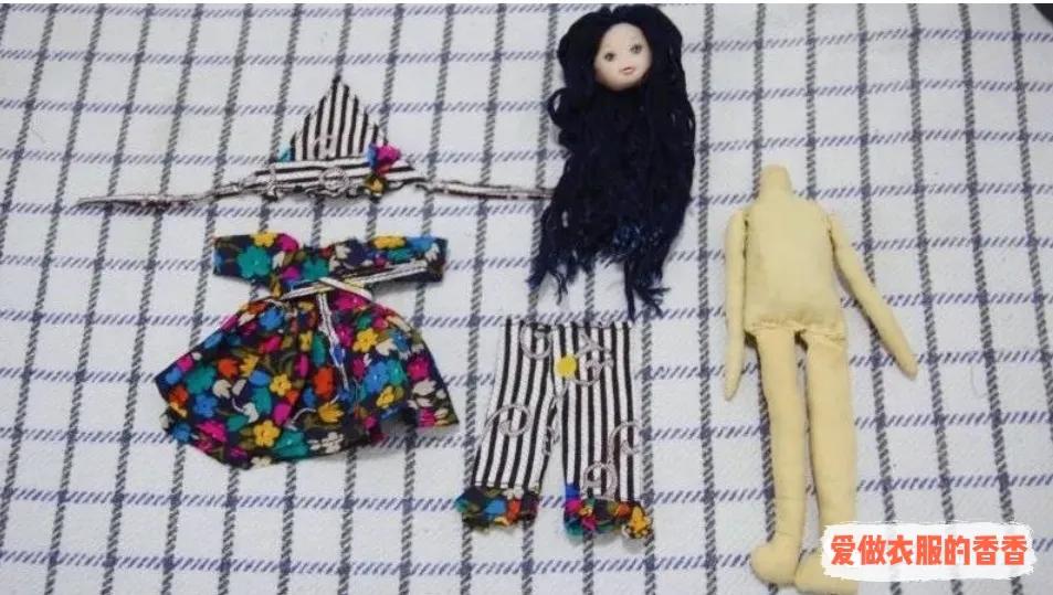 当孩子穿上和布娃娃一样的衣服，手工改造