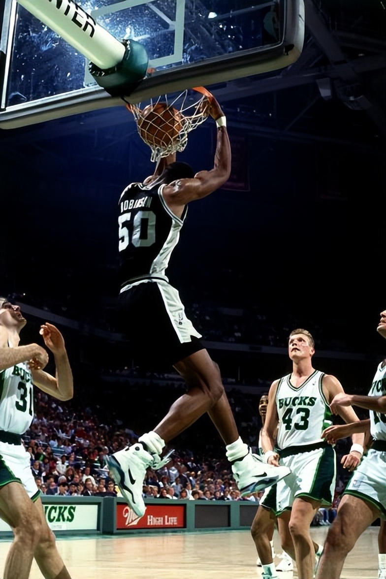 海军上将罗宾逊进七十五大了吗(nba75大巨星—大卫·罗宾逊)