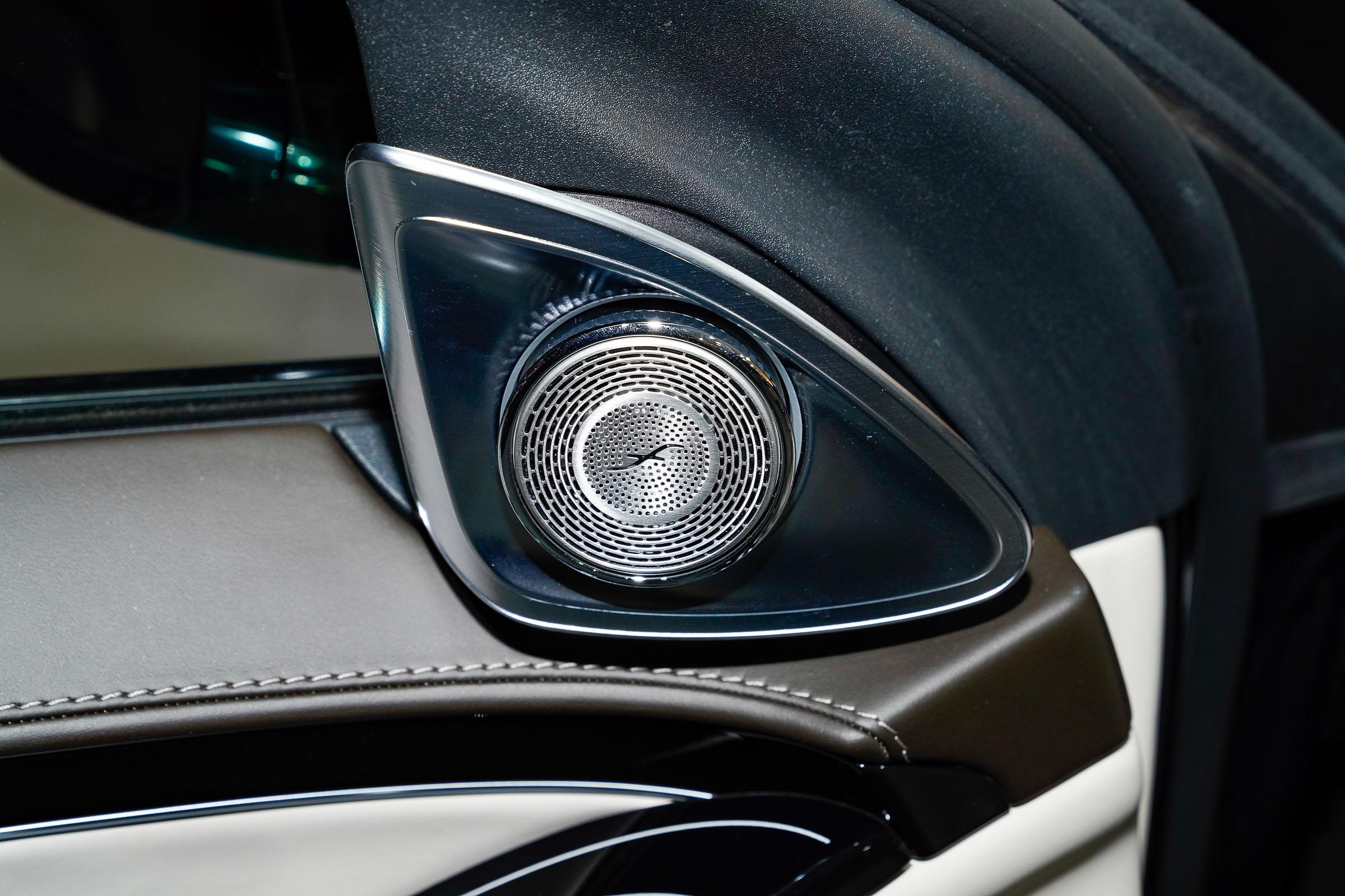 从沃尔沃的宝华韦健音响转移到许多小奔驰车上都搭载的柏林之音音响