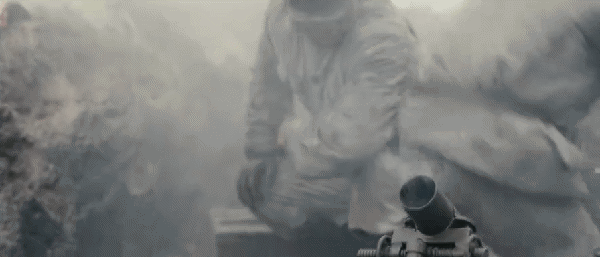 本以为是烂片，《绝地防线》开播就榜一，王挺又抓到战争片王炸？