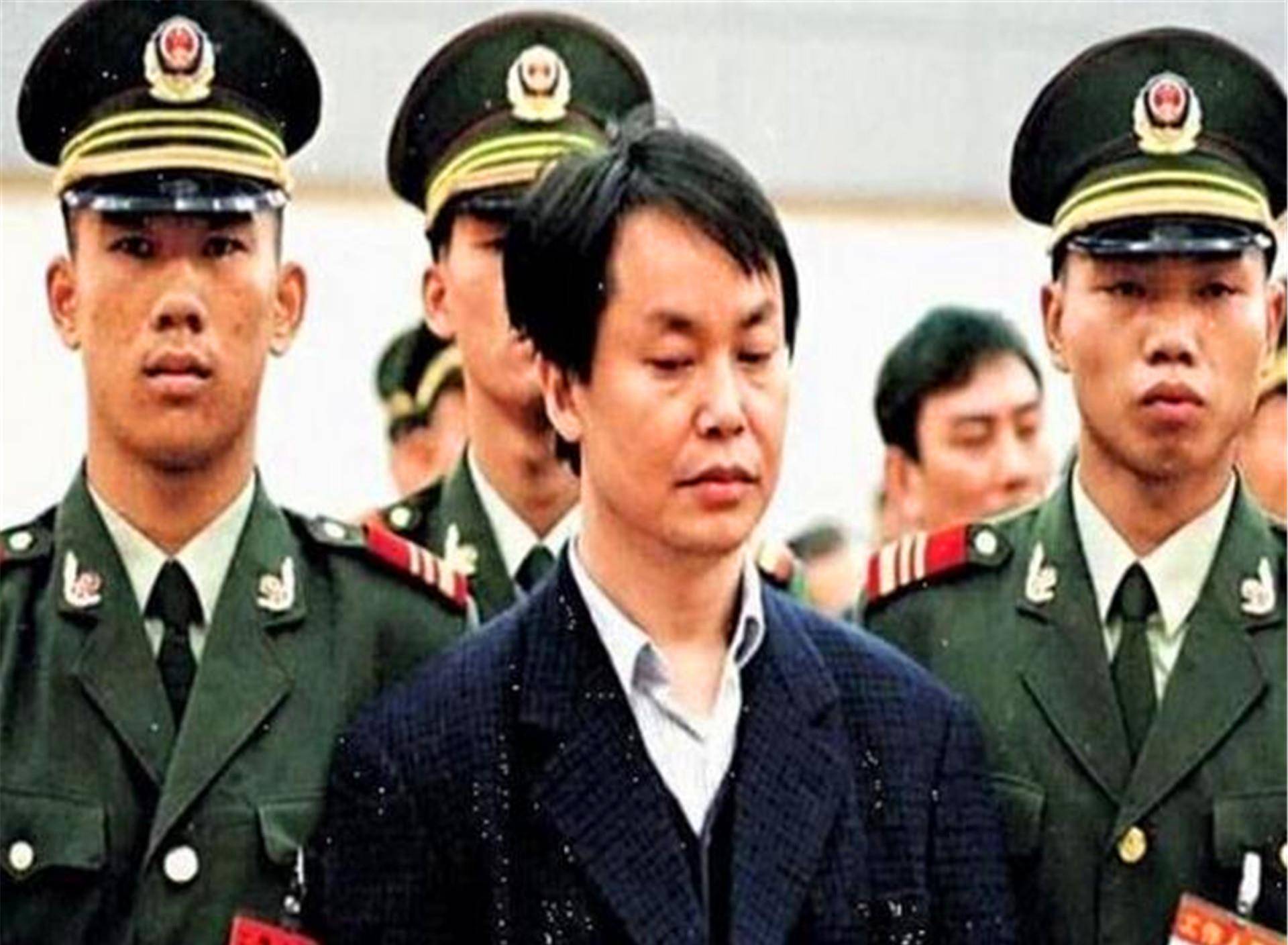 "大富豪"张子强4岁前往香港,曾勒索李嘉诚10.38亿,成为香港世纪贼王.