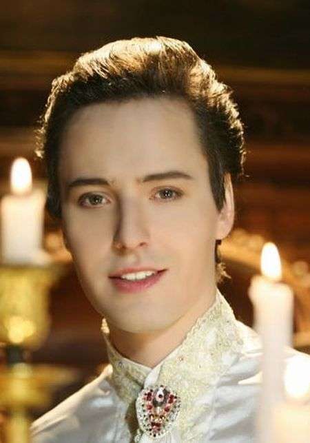 17世纪,贫困男童为改变命运被阉割,成为"阉伶歌手"