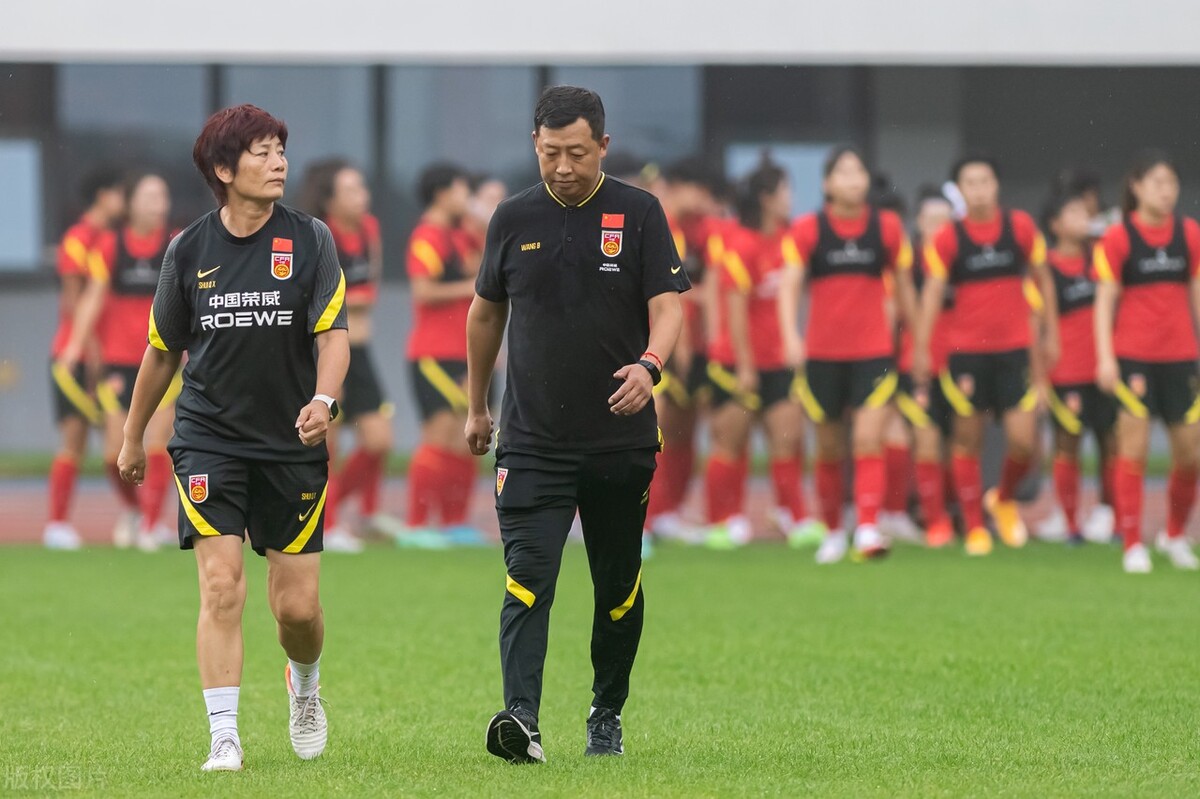 水庆霞谈对阵日本(中国女足决战日本队争冠，水庆霞受访时说出心里话，球迷支持)