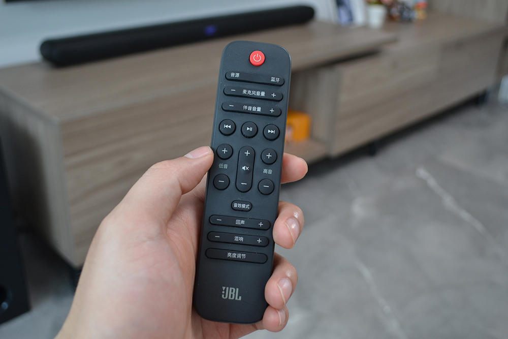 唱K观影都在行，JBL CINEMA KTV350回音壁音响，在家娱乐也精彩