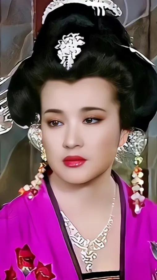 43岁的她，演16岁的少女，竟毫无违和感，真的太美了