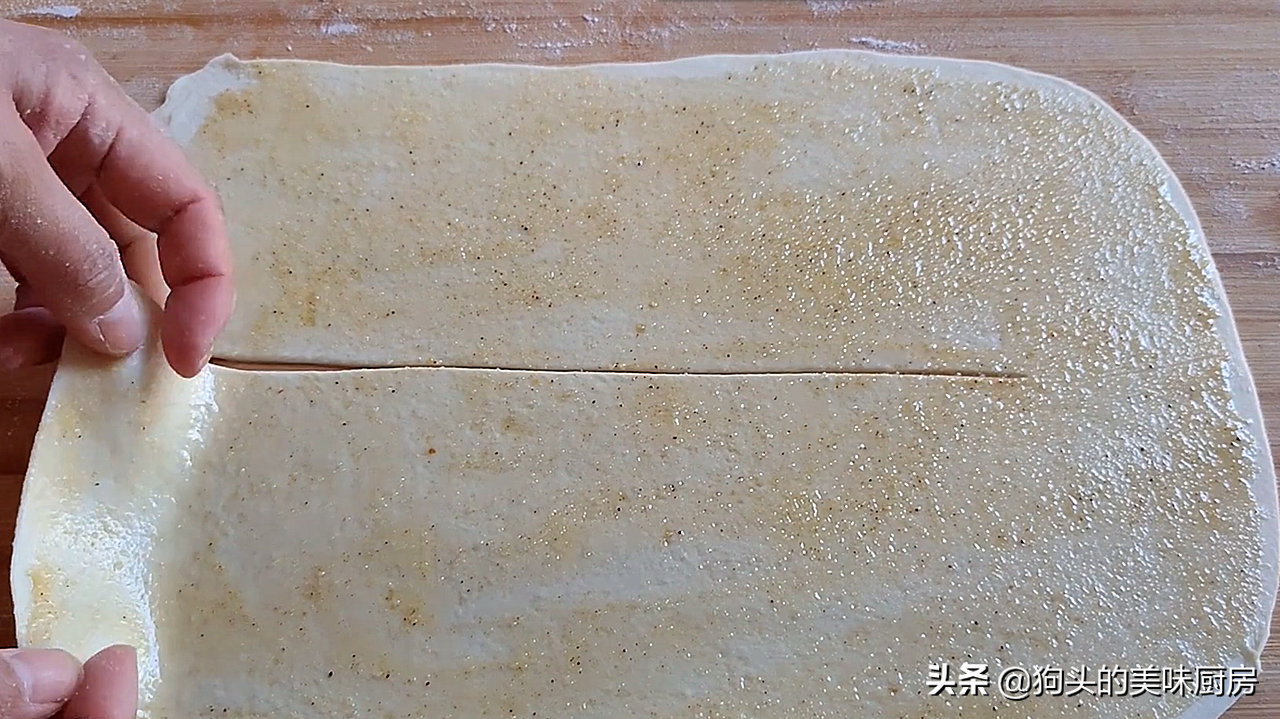 玉米粉怎么做饼（无糖少油的玉米发面饼制作教程）