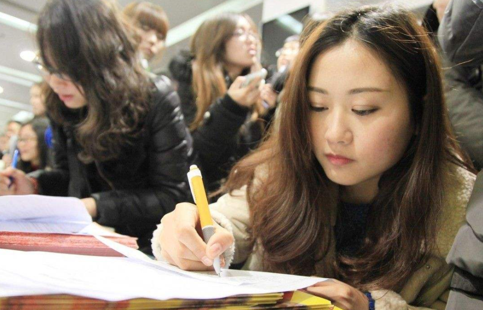 华为又签下三所大学，这次选择有点“另类”，普本生乐开了花