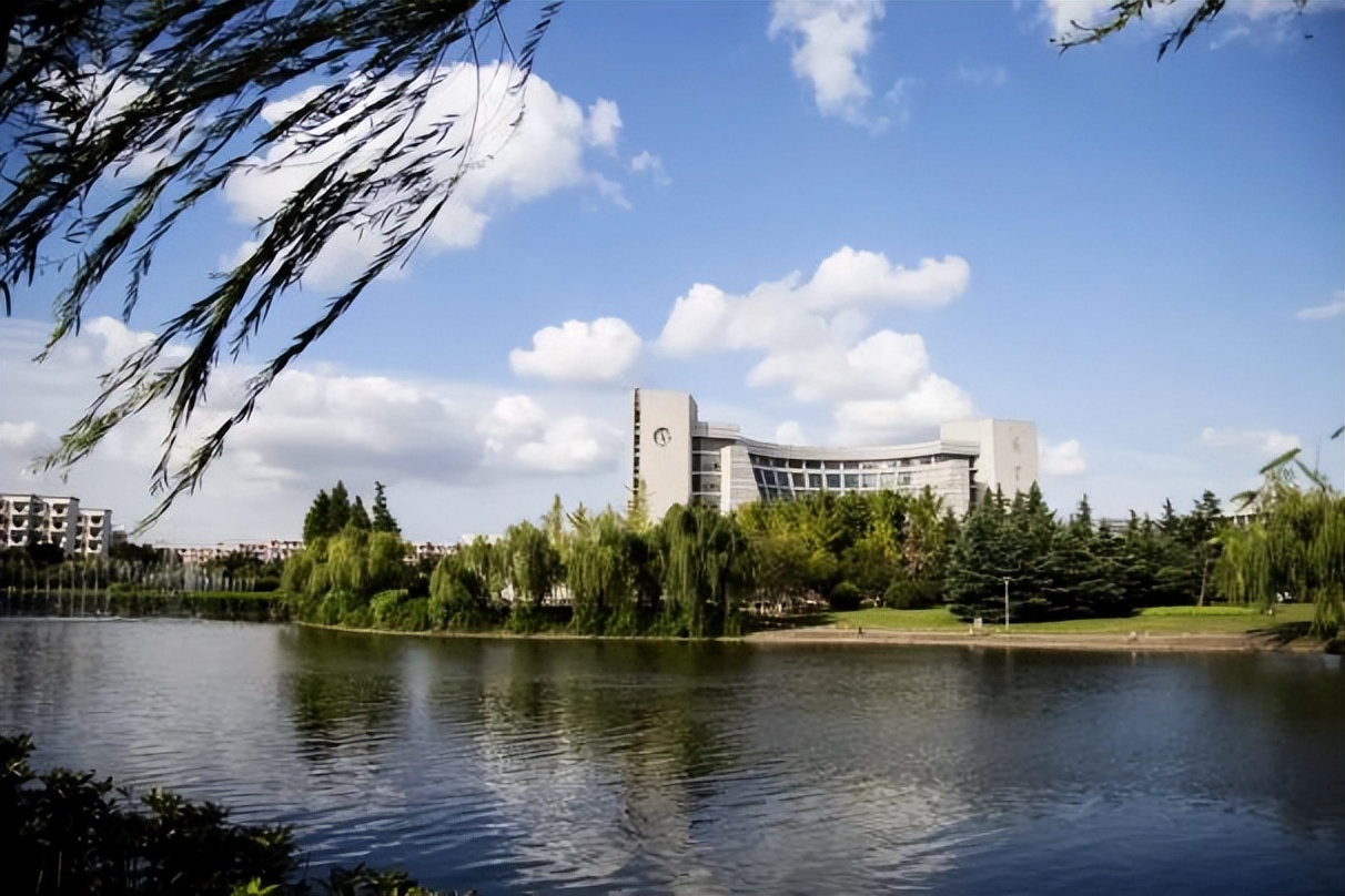 高考生、家长必看！上海大学2022校园开放周活动即将启动，四大看点值得关注！