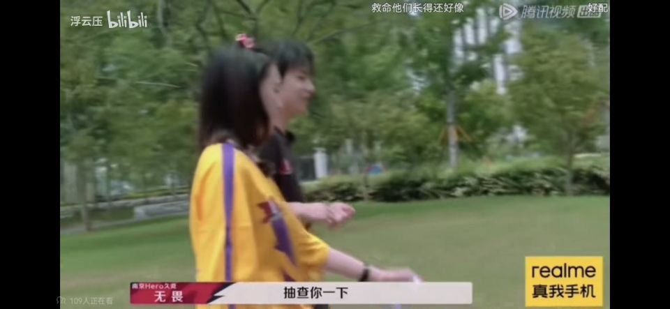恋与偶像第二季在线观看(不是恋综也有cp磕？笨蛋美女和年下奶狗，尹浩宇孟子义甜疯了？)