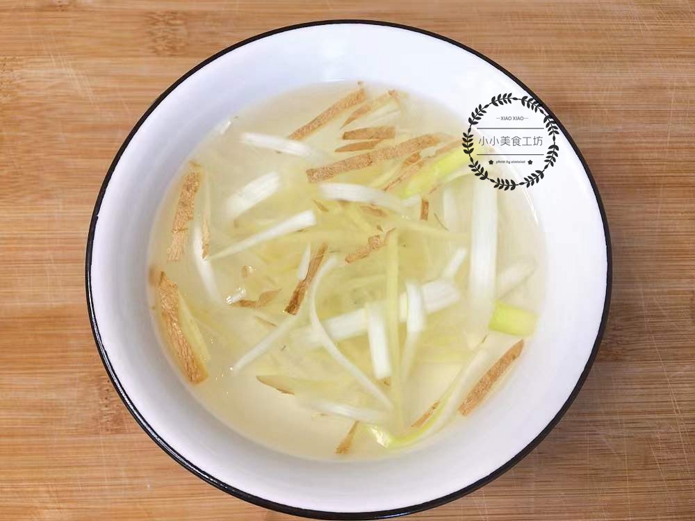 调饺子馅，先“打水”就错了！大厨：教你正确做法，饺子鲜嫩多汁