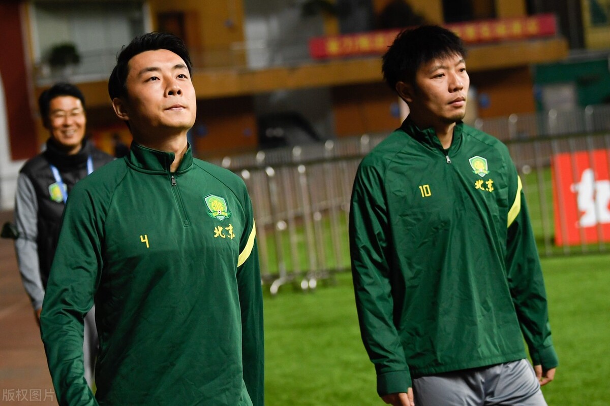 李磊77分鐘替補登場完成留洋首秀（李磊留洋回歸首秀，77分鐘得到6.8分好評）