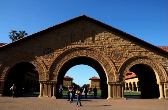 在牛津和斯坦佛留学，是什么体验？卫星云图看学校的构造